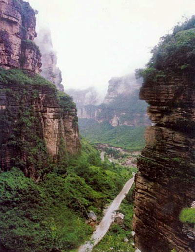 太行山大峡谷风景图